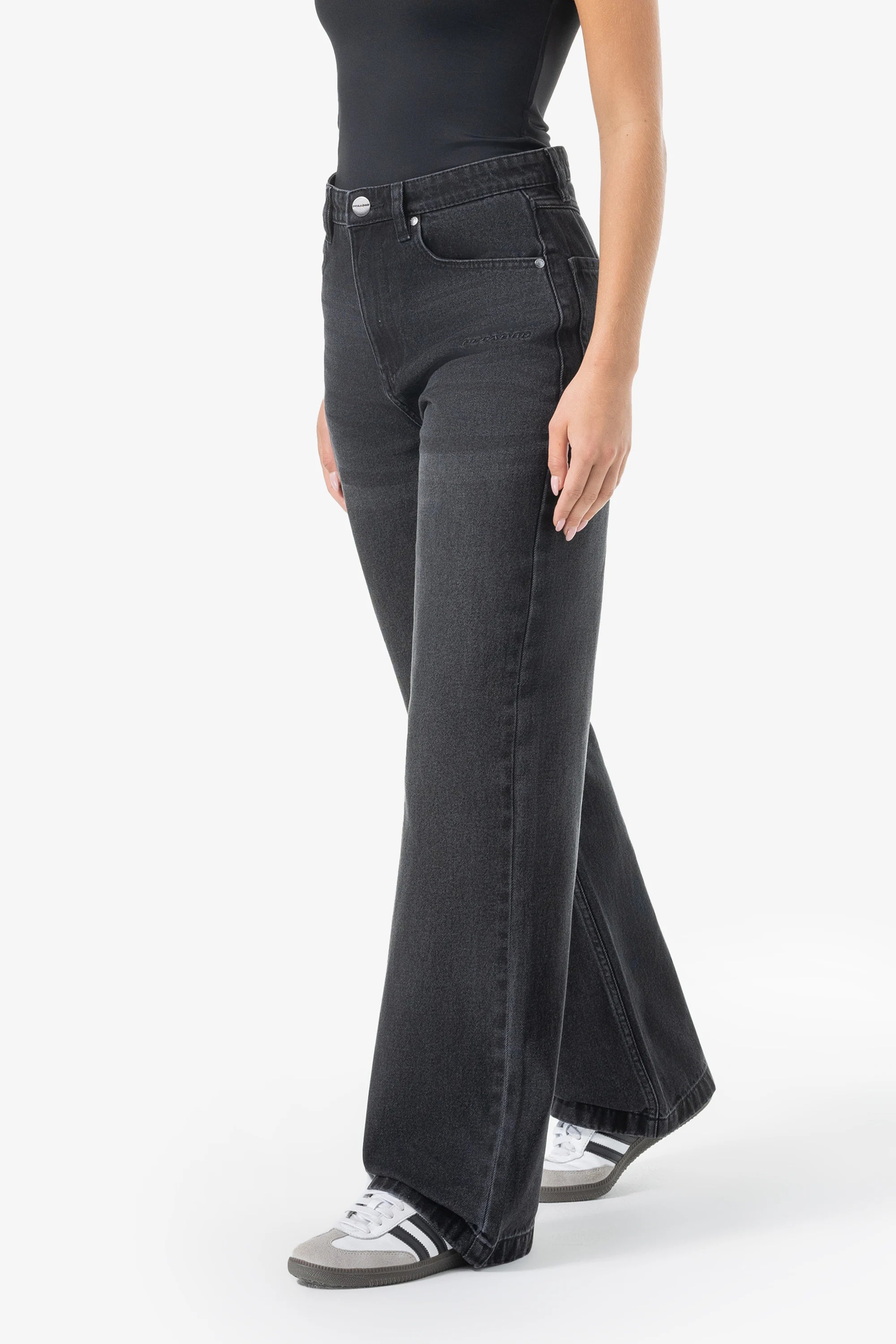 Naddy Wide Leg Jeans Washed Black