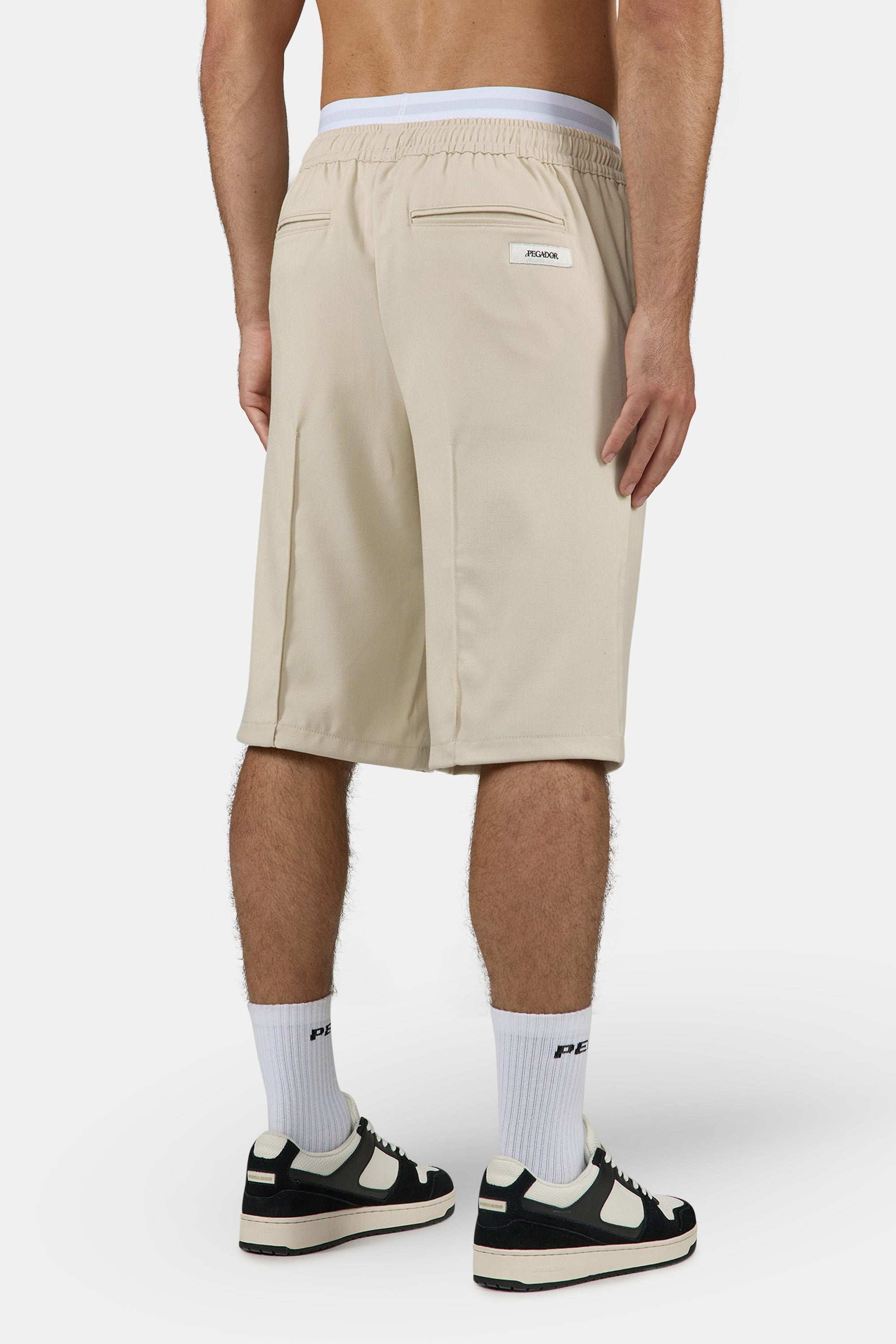 Cason Overknee Shorts Light Beige