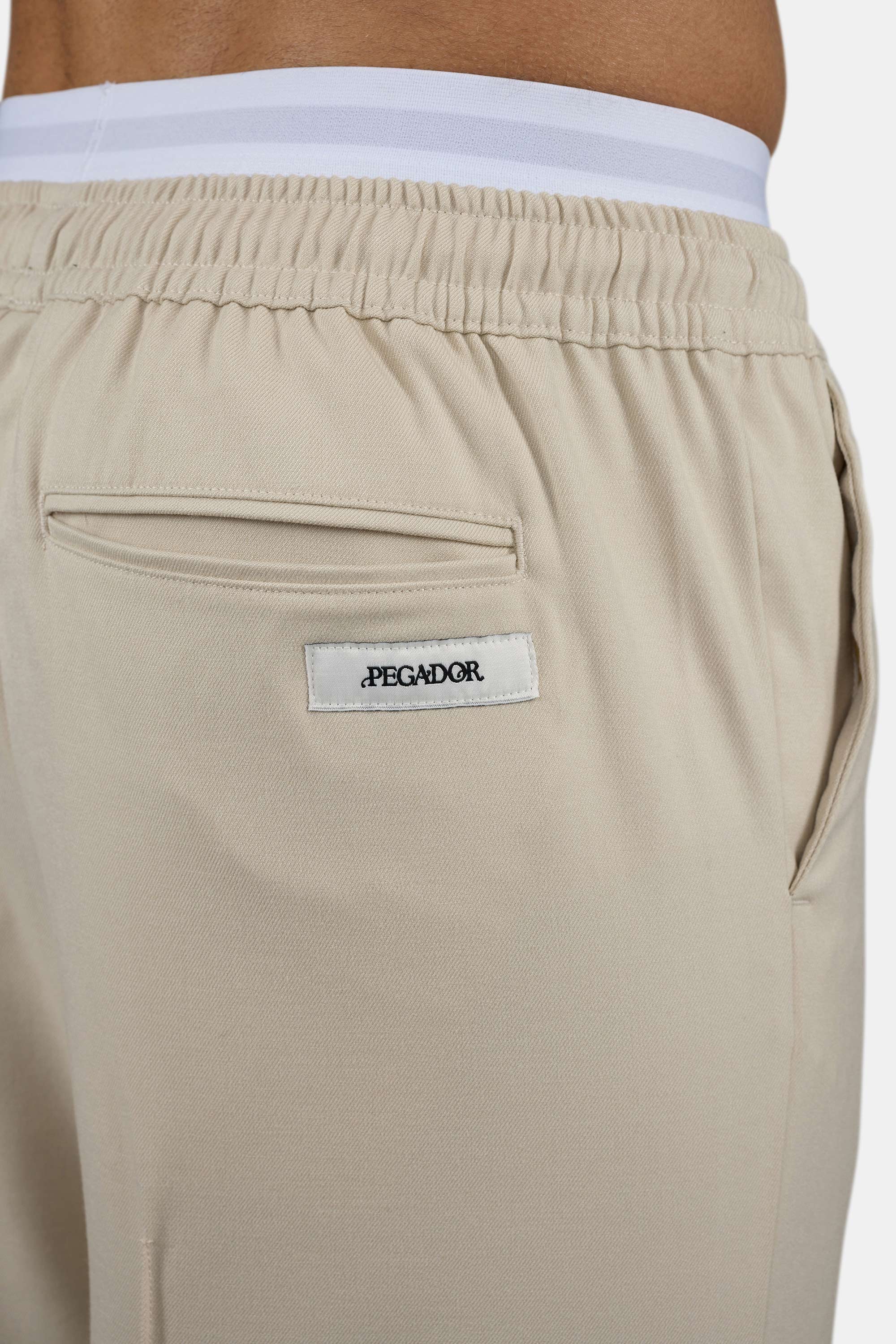Cason Overknee Shorts Light Beige