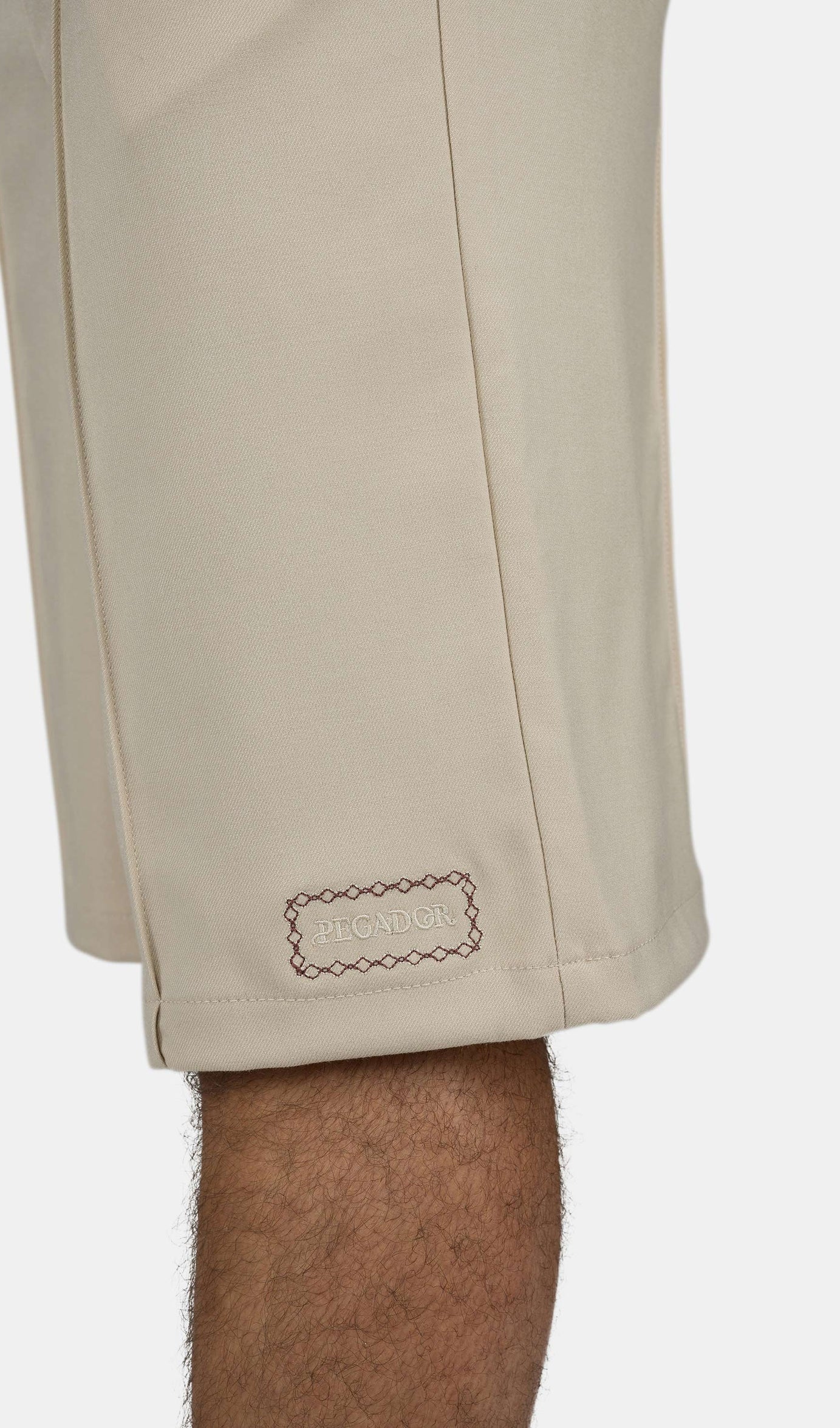 Cason Overknee Shorts Light Beige