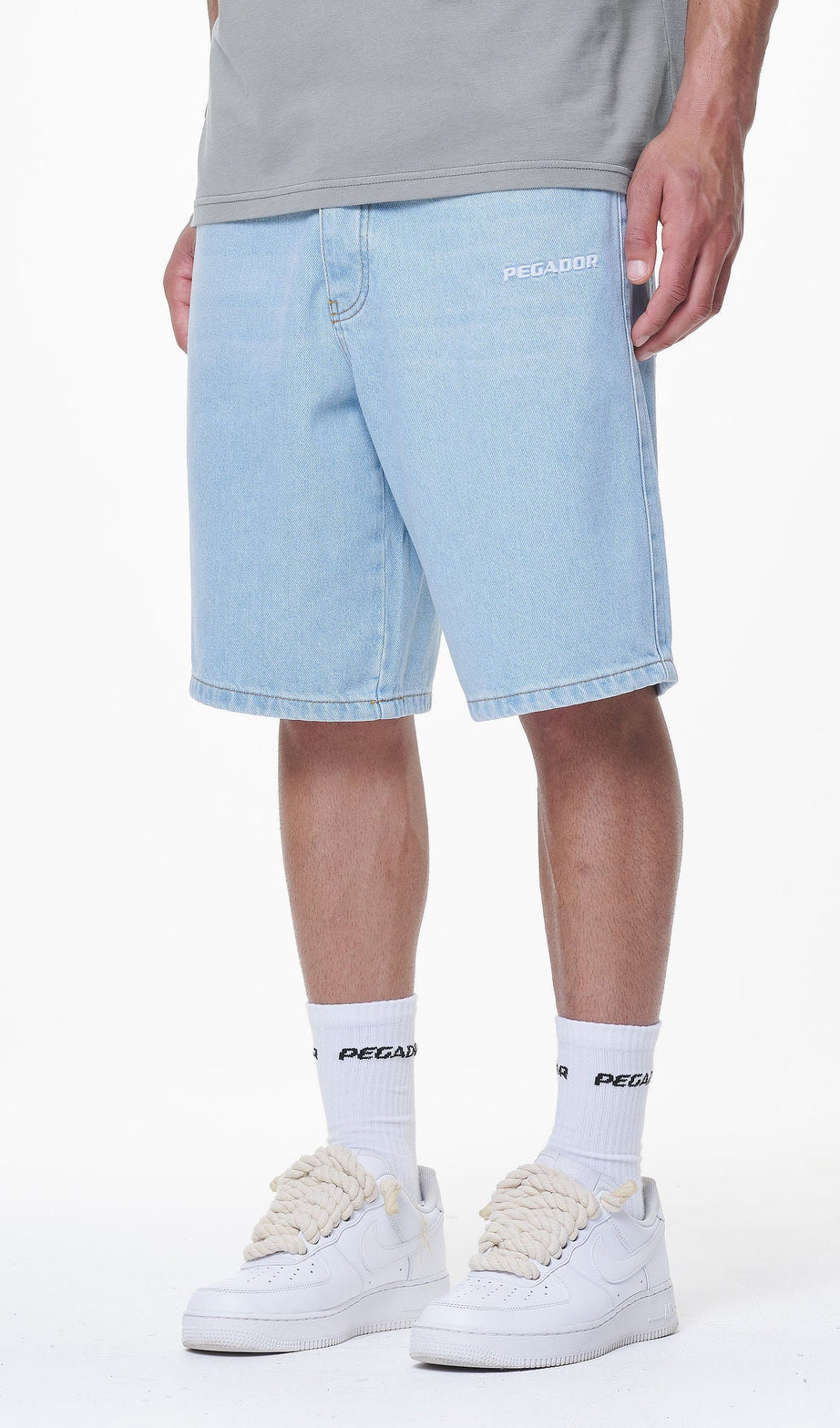 EARL JEANS SHORTS WASHED LIGHT BLUE