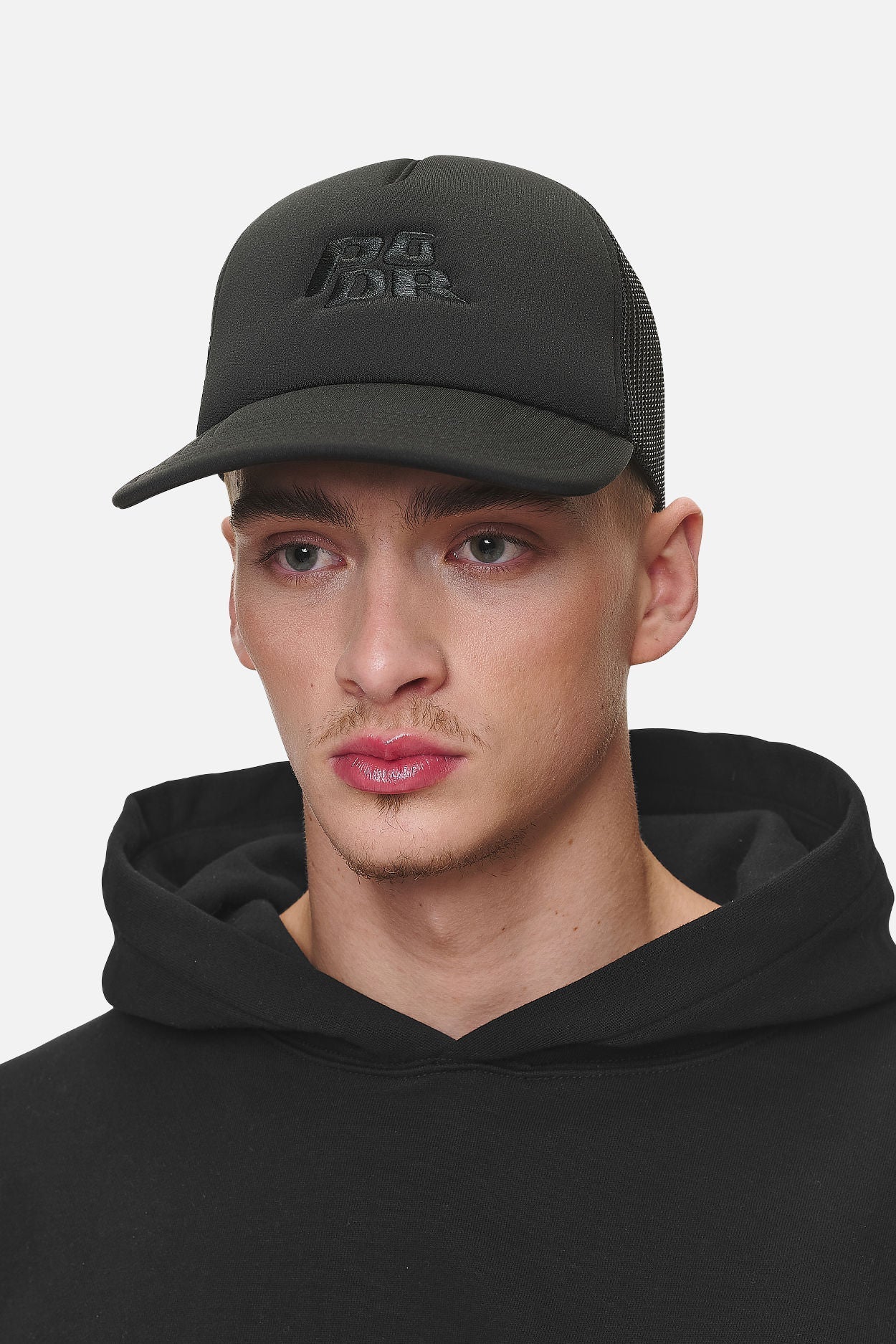 NARSON TRUCKER CAP BLACK COOL GREY - Drakkar shop